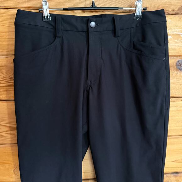 Lululemon ABC Classic Fit Black Mens Pants 34 - Picture 3 of 7